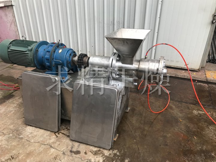 JZL擠壓造粒機(jī)