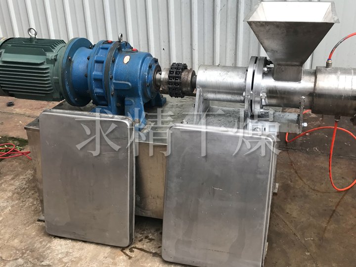 JZL擠壓造粒機(jī)